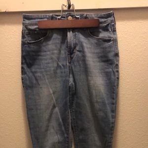 Old Navy light Wash Kickflare Jeans